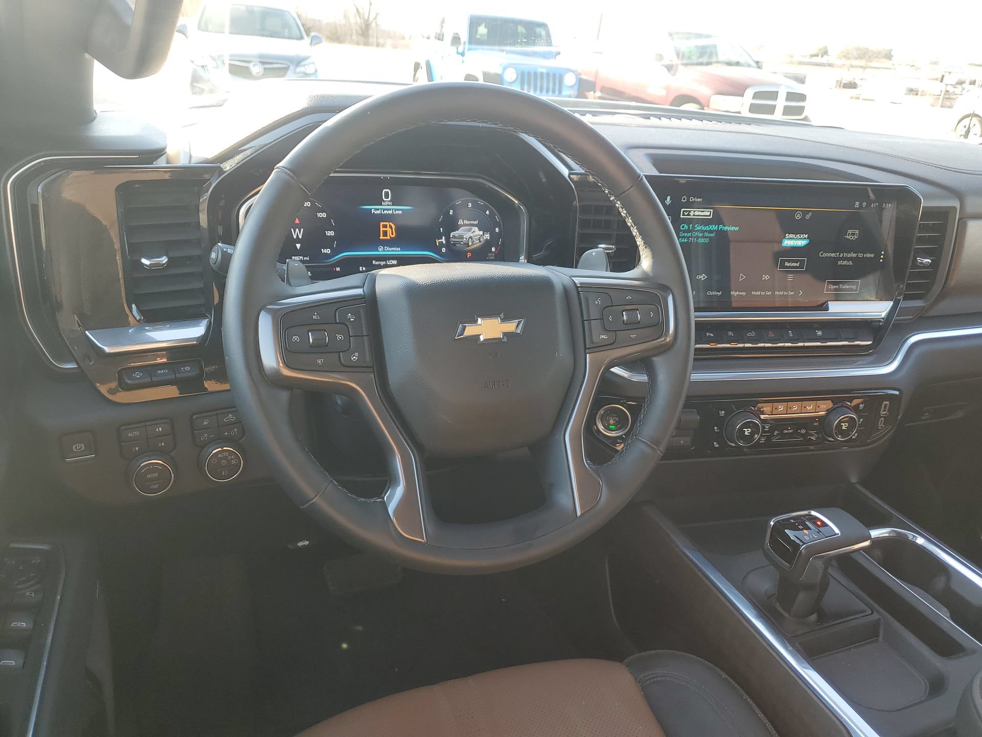 Used 2025 Chevrolet Silverado 1500 High Country w/ High Country Premium Package AWD/4WD image 19