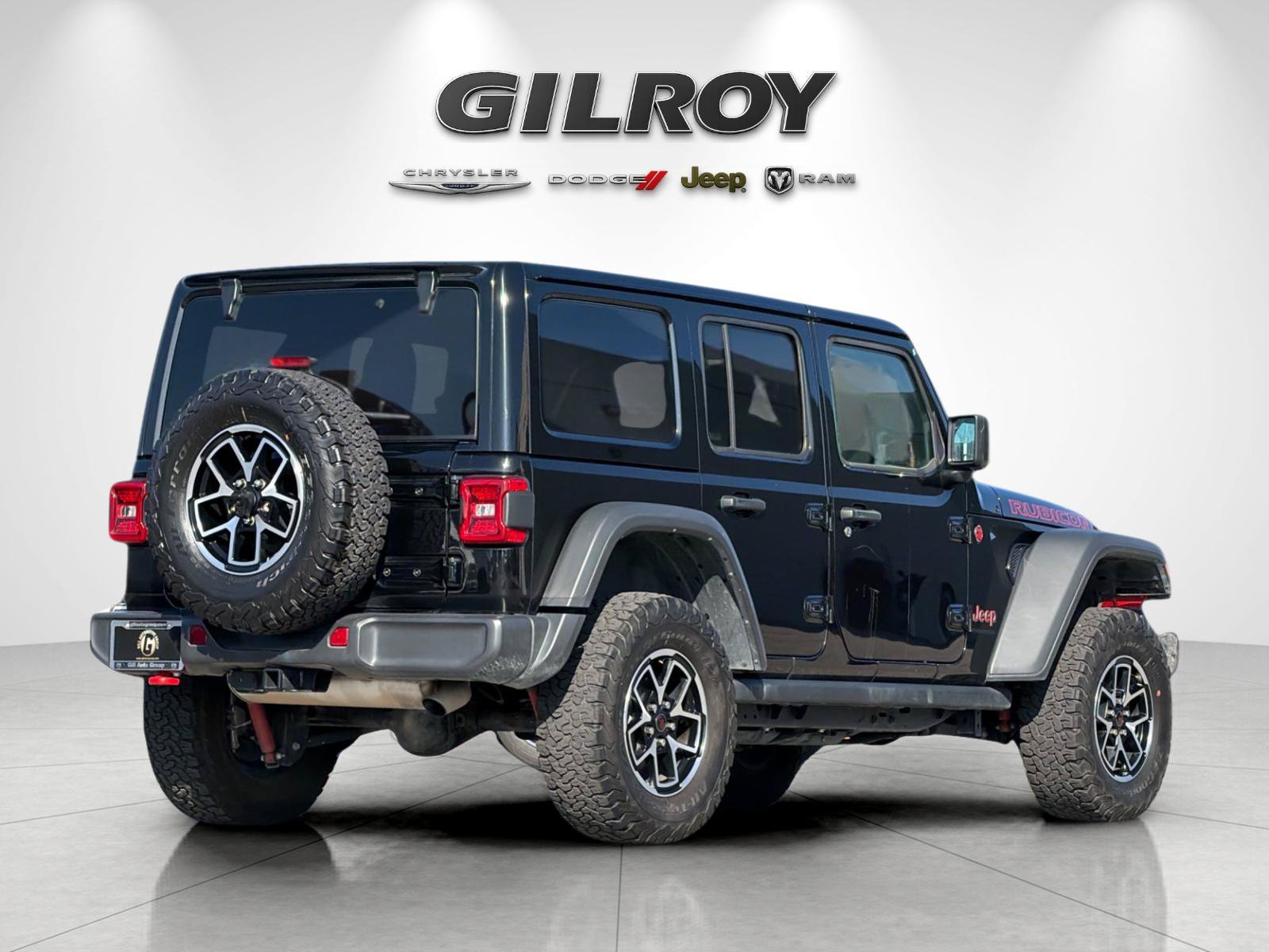 Used 2025 Jeep Wrangler Unlimited Rubicon AWD/4WD image 4