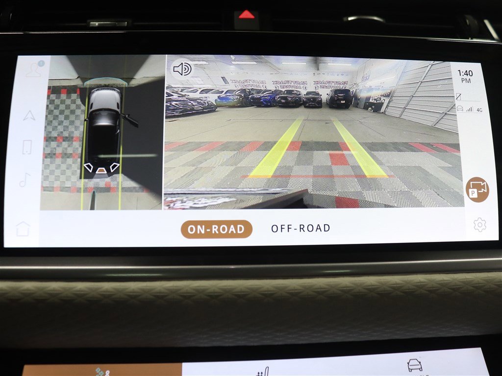 Used 2021 Land Rover Range Rover Velar S AWD/4WD image 25