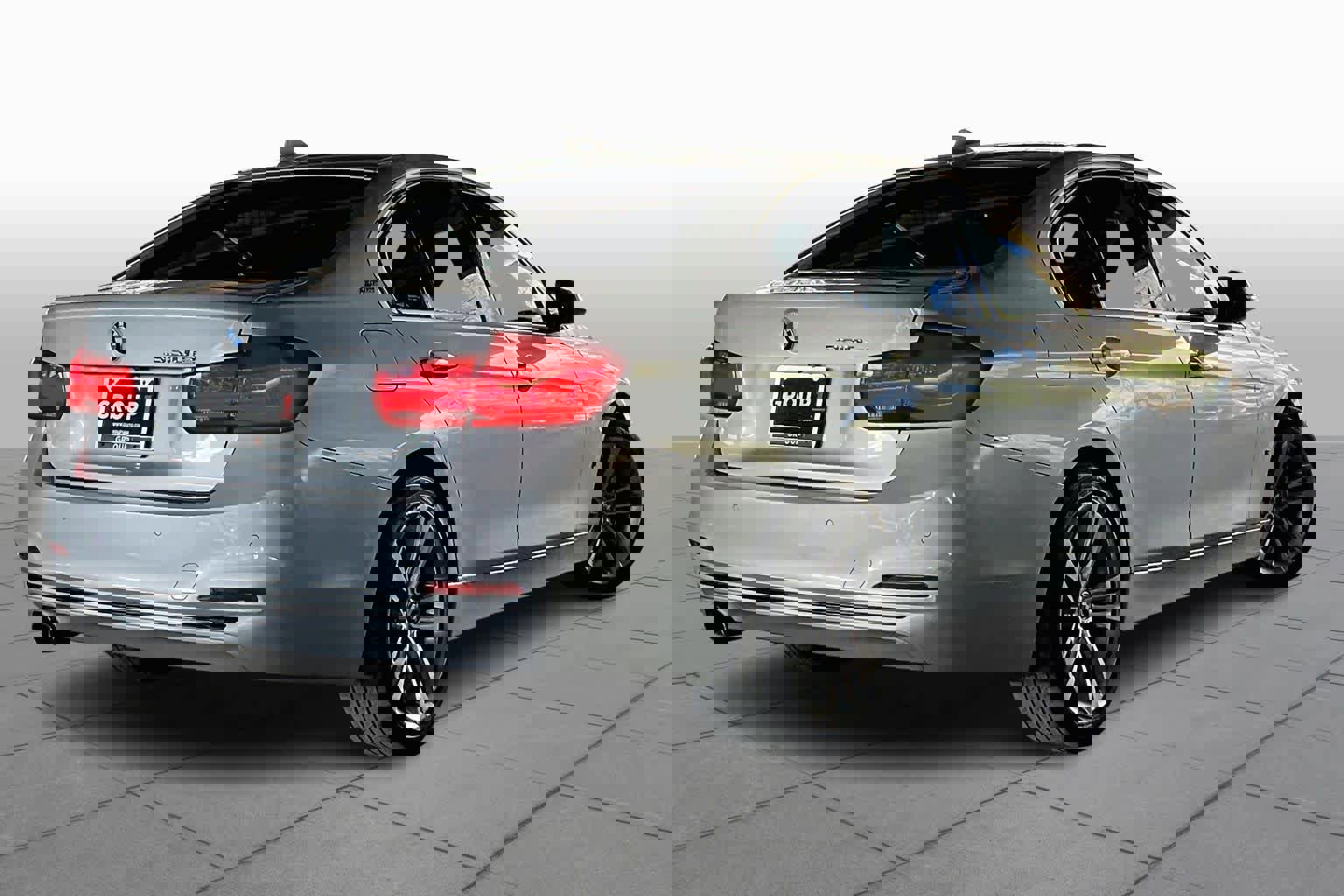 Used 2017 BMW 330e image 12