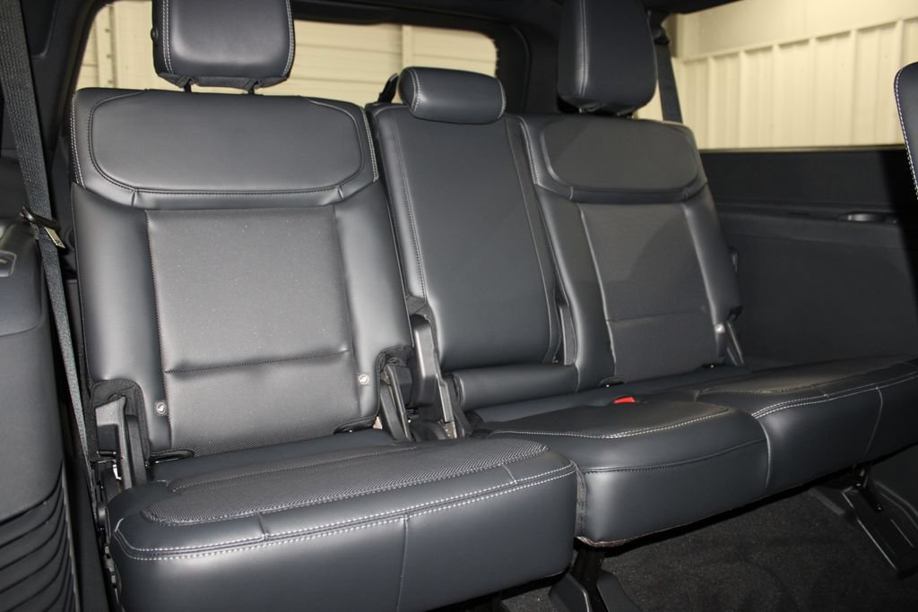 New 2027 Ford Expedition Max Platinum w/ Stealth Appearance Package RWD image 34