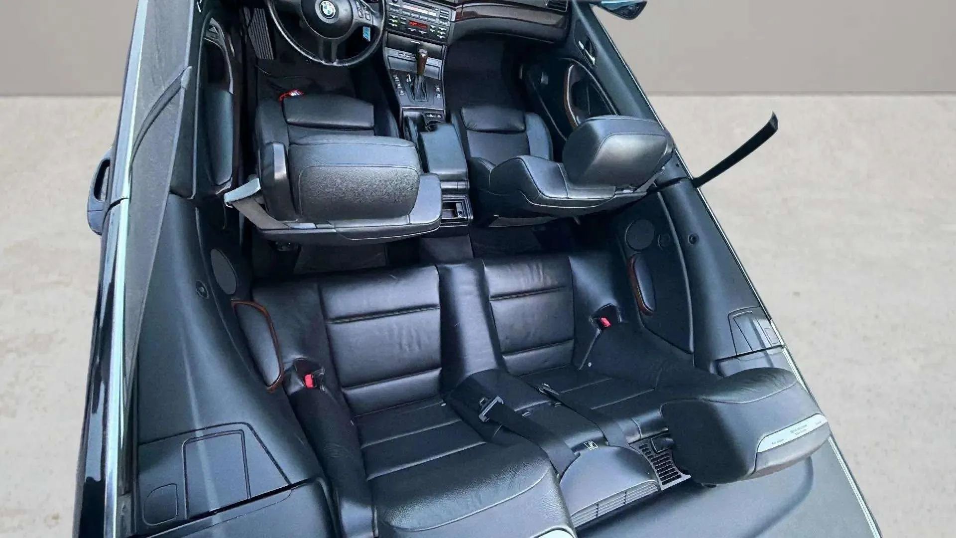 Used 2006 BMW 330Ci Convertible image 13