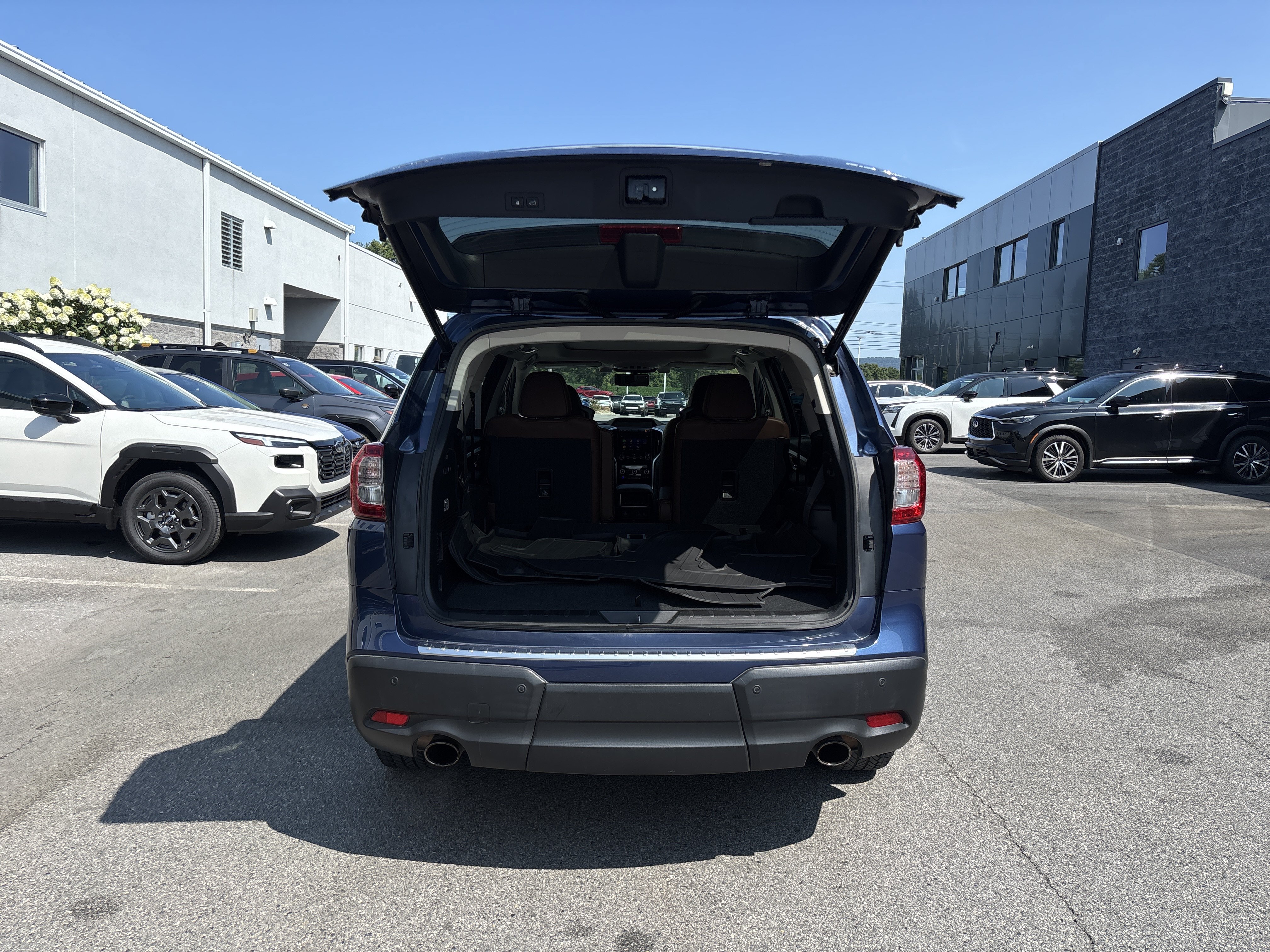 Used 2021 Subaru Ascent Touring AWD/4WD image 27