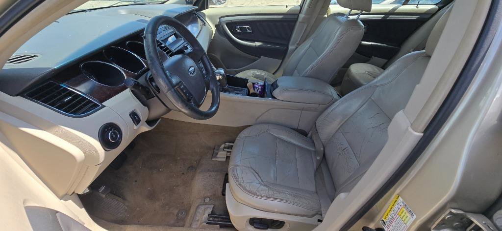 Used 2012 Ford Taurus SEL image 12