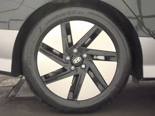 Used 2024 Hyundai Ioniq 6 SE AWD/4WD image 21