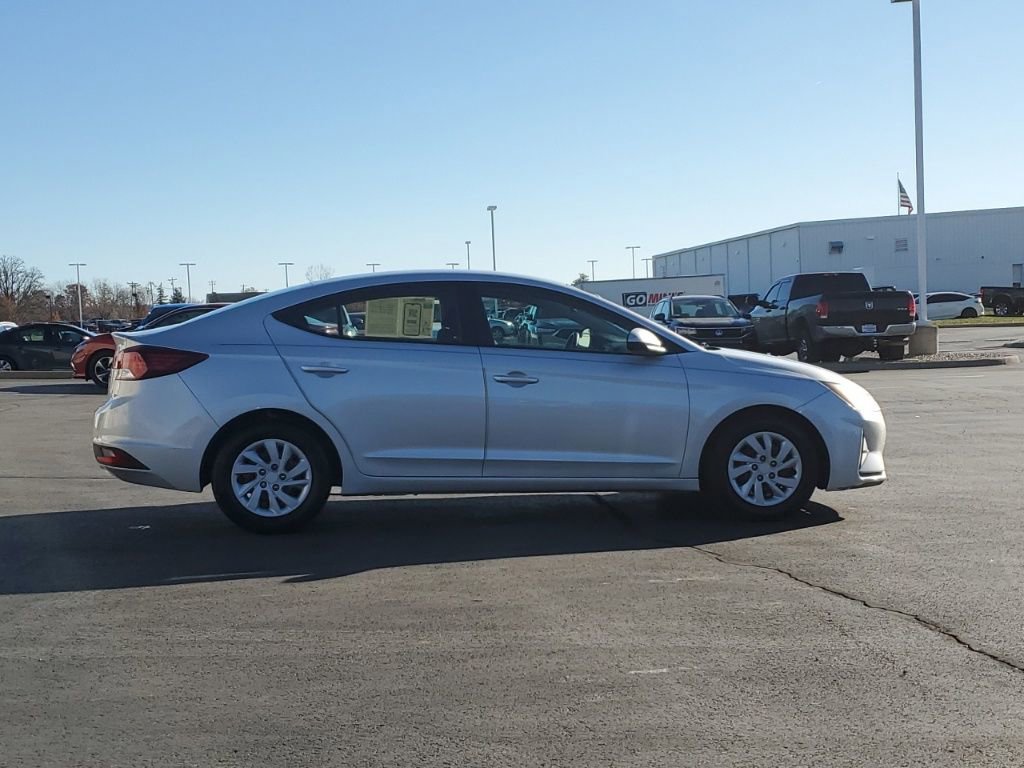 Used 2019 Hyundai Elantra SE w/ Cargo Package image 8