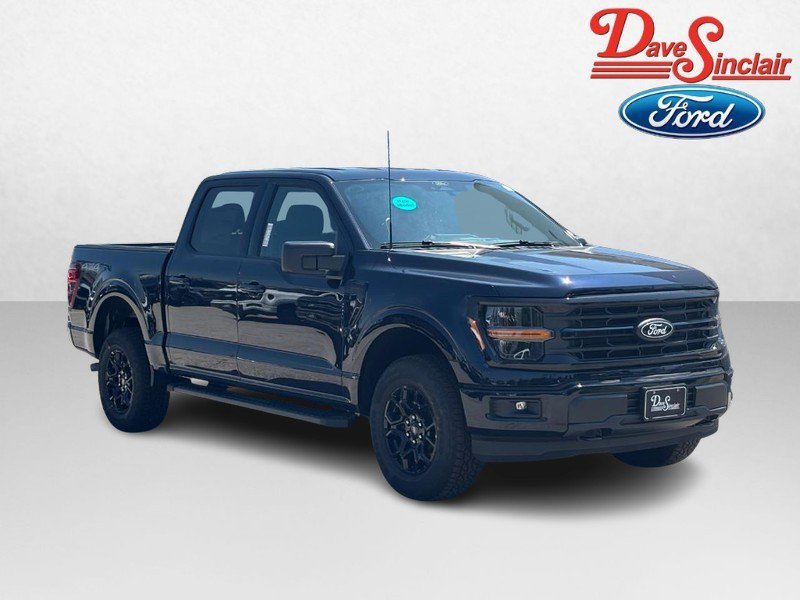 New 2026 Ford F150 XLT w/ XLT Black Appearance Package AWD/4WD image 4