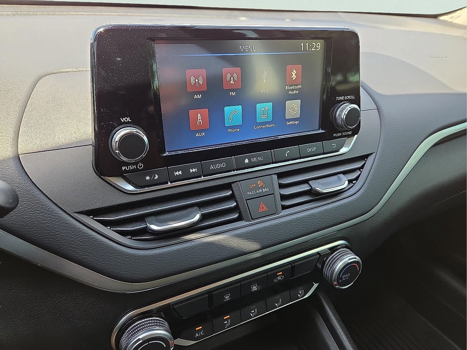 Used 2024 Nissan Altima 2.5 S image 15