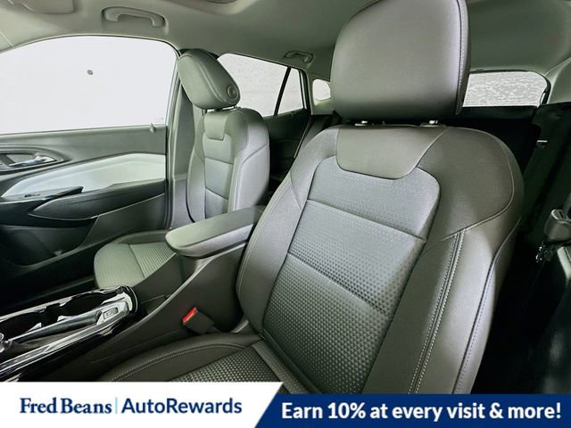 New 2026 Chevrolet Trax LT w/ Sunroof Package image 12