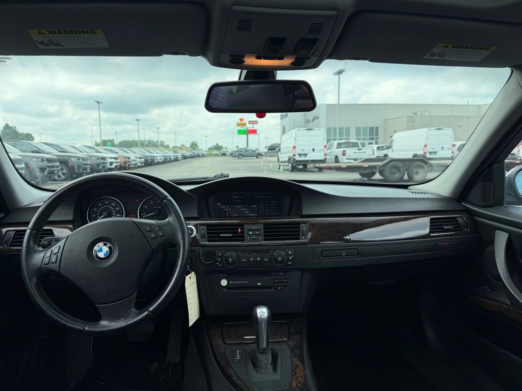 Used 2006 BMW 325i Sedan RWD image 5