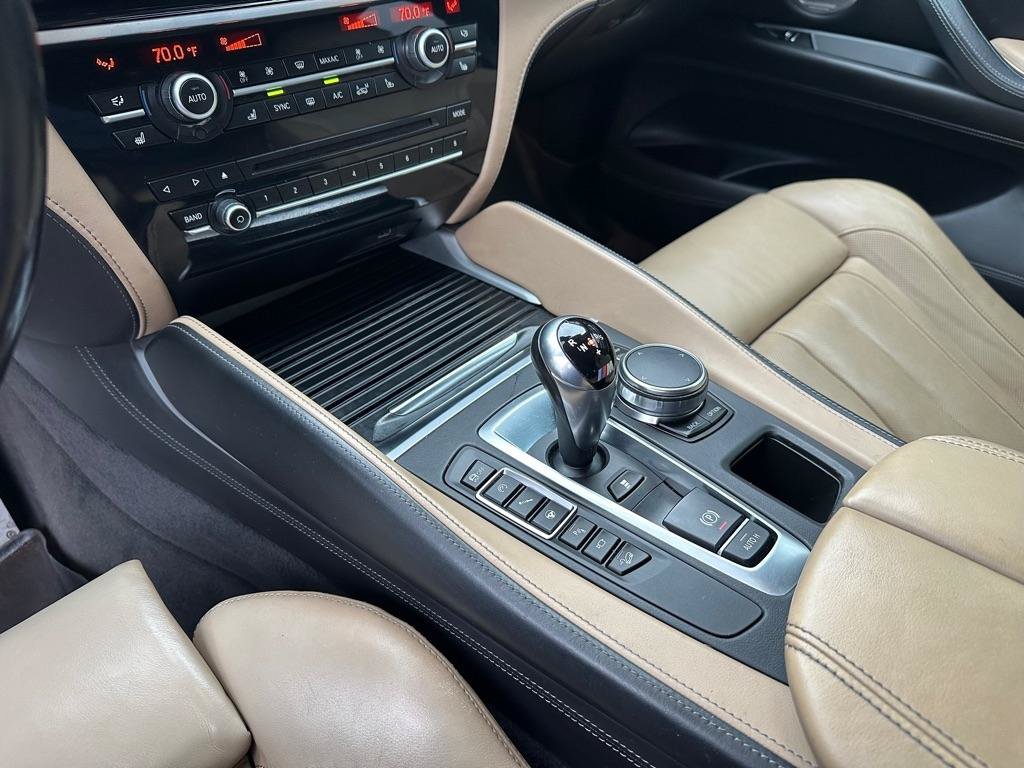 Used 2017 BMW X5 M AWD/4WD image 29