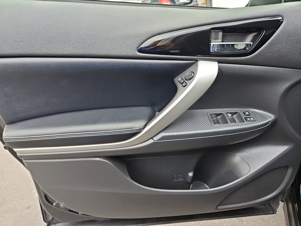 Used 2024 Mitsubishi Eclipse Cross SE image 25
