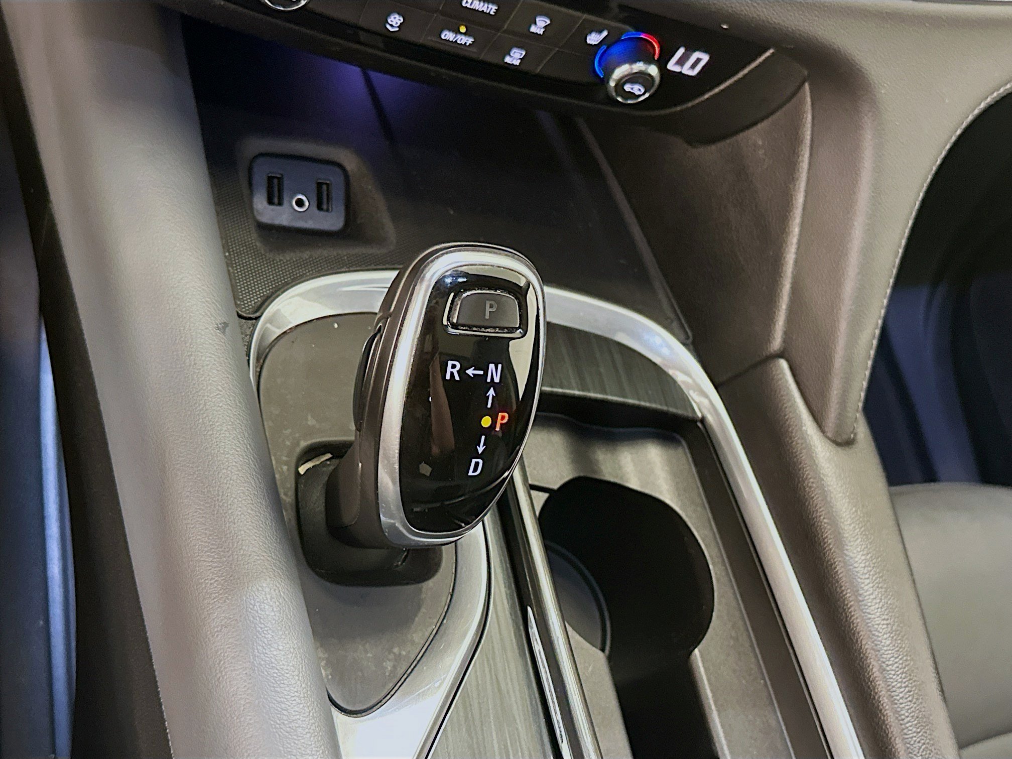 Used 2019 Buick Enclave Essence AWD/4WD image 25