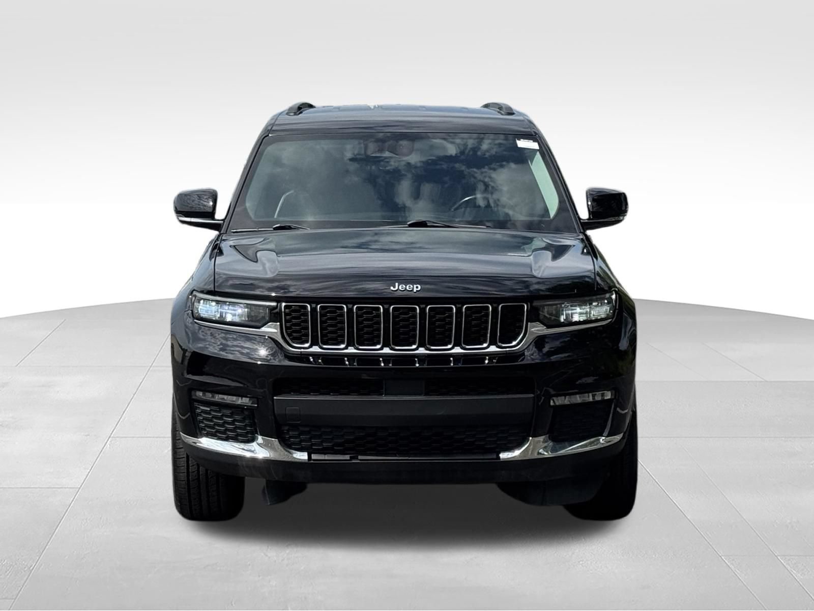 Used 2021 Jeep Grand Cherokee L Limited AWD/4WD image 11