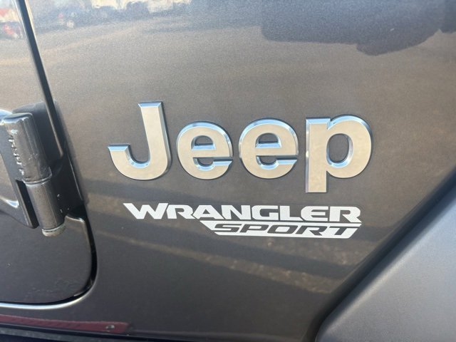 Used 2019 Jeep Wrangler Sport image 6