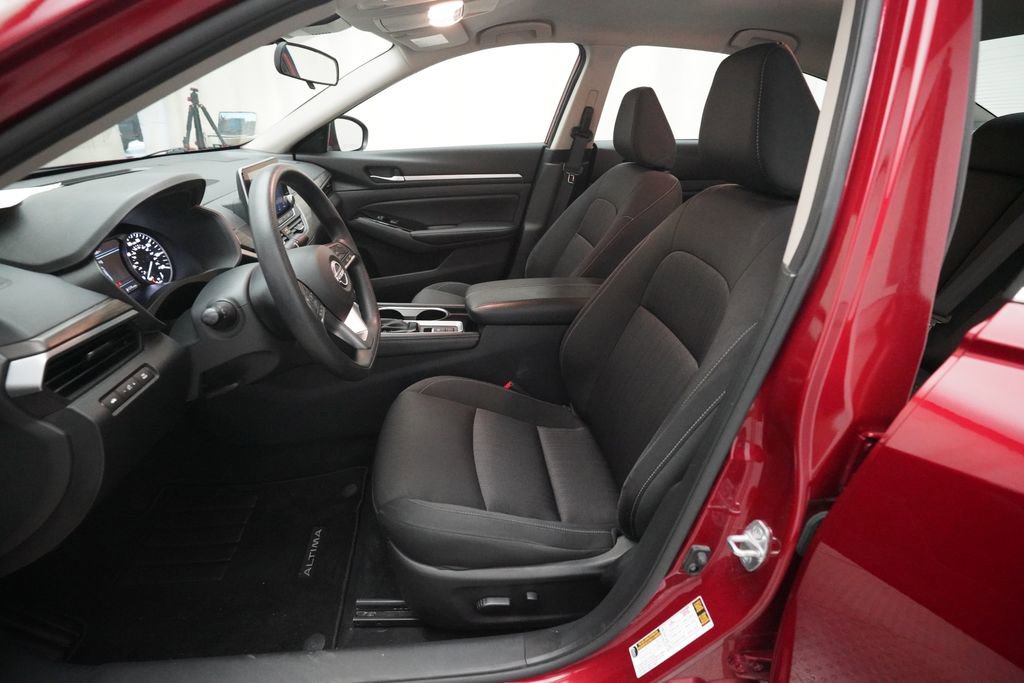 Certified 2023 Nissan Altima 2.5 SV AWD/4WD image 8