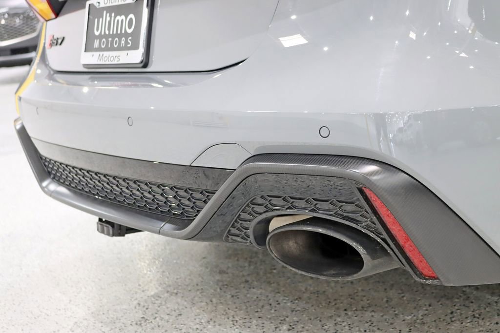 Used 2024 Audi RS 7 Performance AWD/4WD image 19