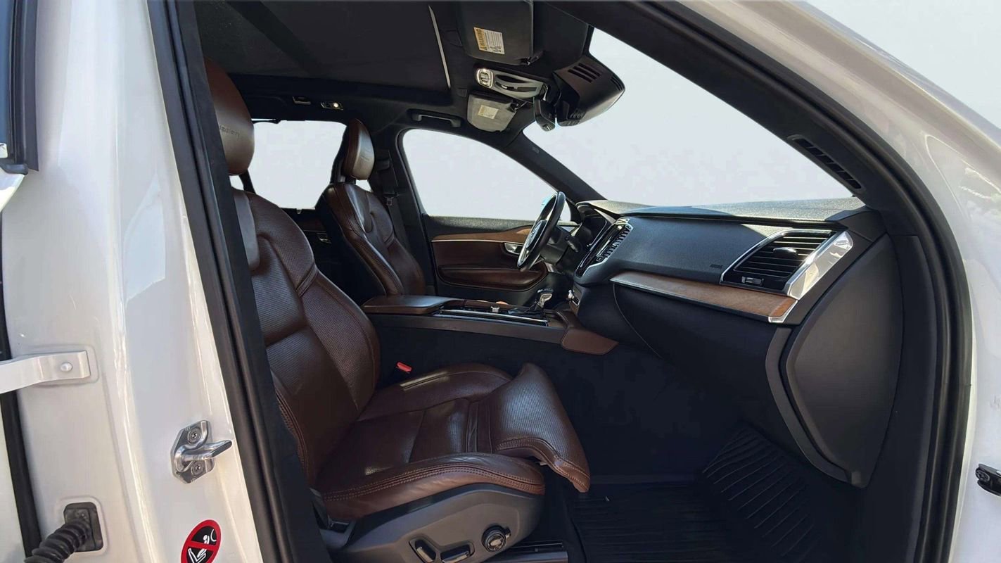 Used 2018 Volvo XC90 T6 Inscription w/ Luxury Package image 14