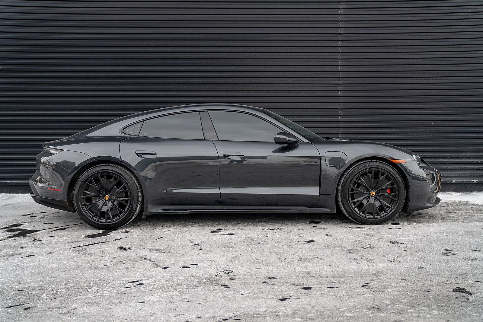 Certified 2023 Porsche Taycan GTS image 30