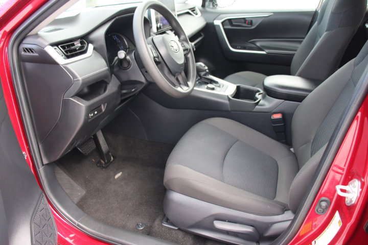 Certified 2025 Toyota RAV4 LE image 11