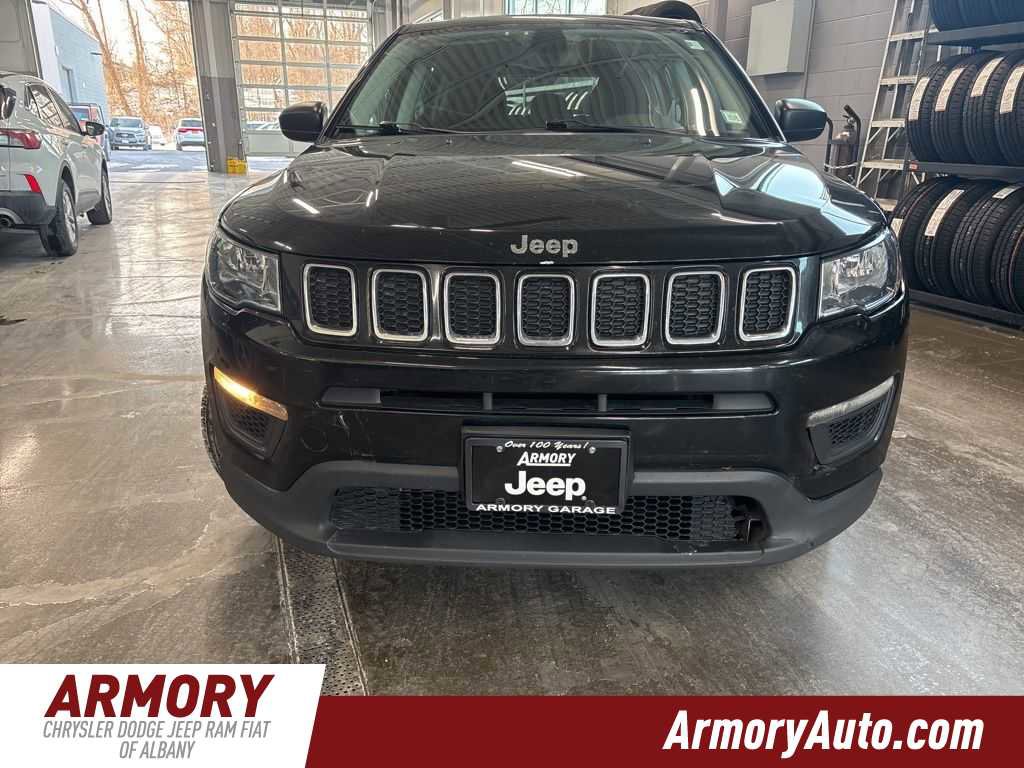 Used 2020 Jeep Compass Sport image 2