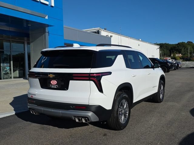 New 2027 Chevrolet Traverse LT w/ Driver Confidence Package FWD image 7