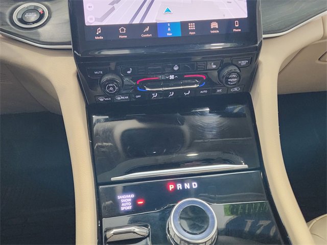 Used 2021 Jeep Grand Cherokee L Limited image 23