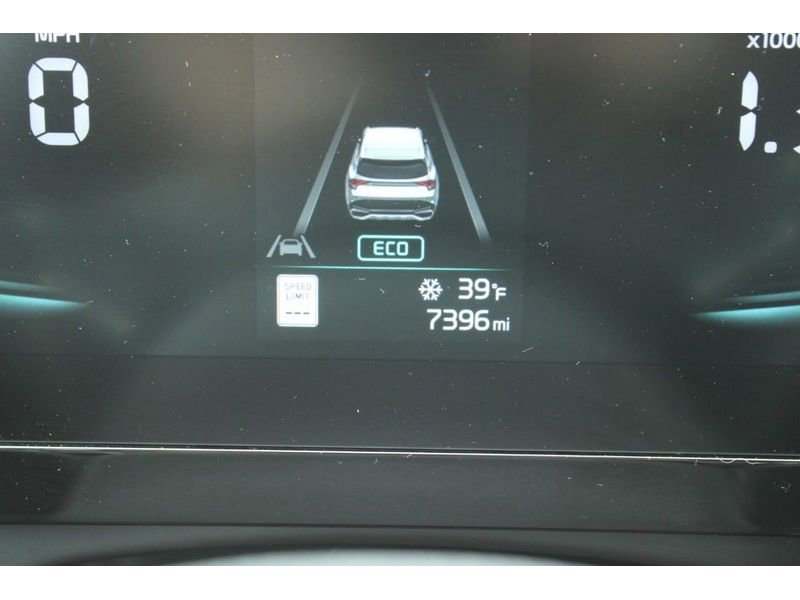 Used 2025 Kia Sportage LX image 22