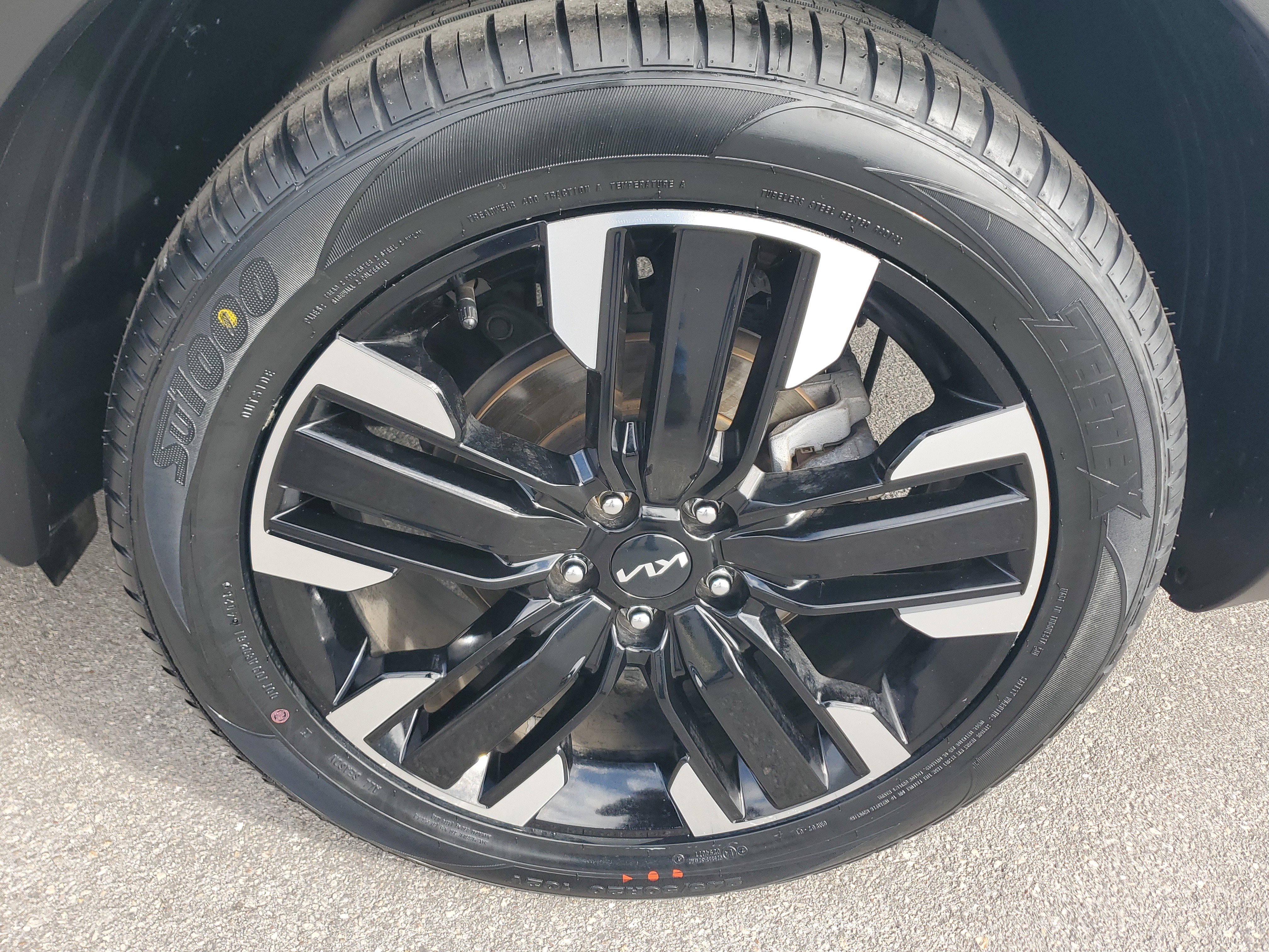 Used 2024 Kia Telluride SX image 32