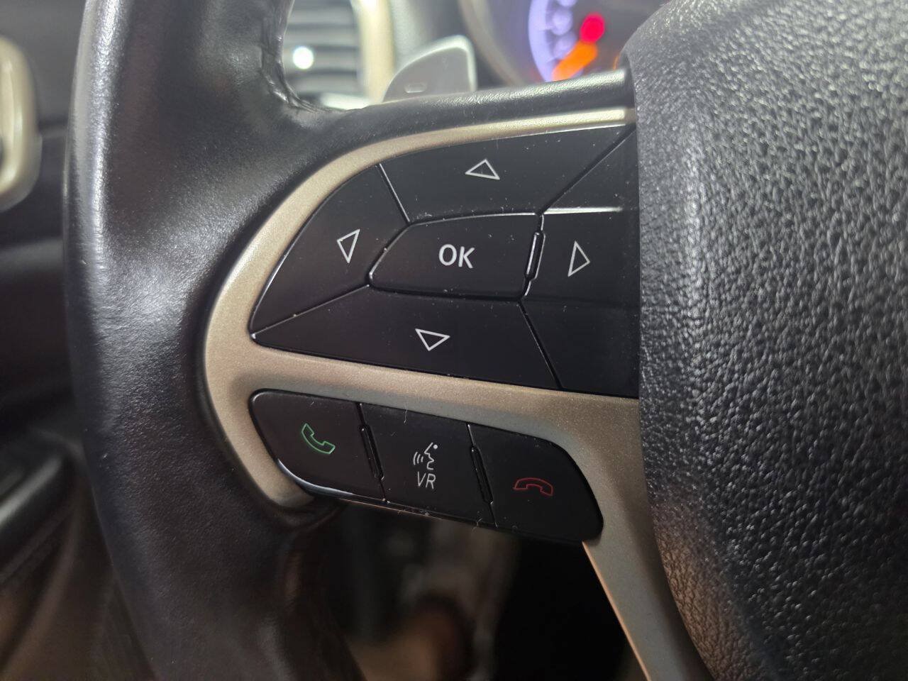 Used 2014 Jeep Grand Cherokee Laredo AWD/4WD image 27