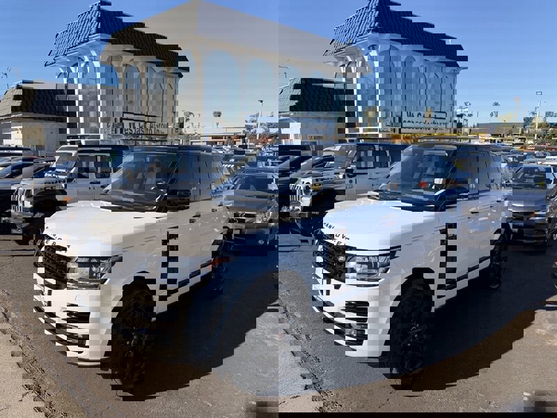 Used 2016 Land Rover Range Rover HSE image 29