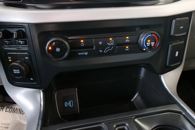Used 2022 Ford F150 XLT w/ Trailer Tow Package image 24