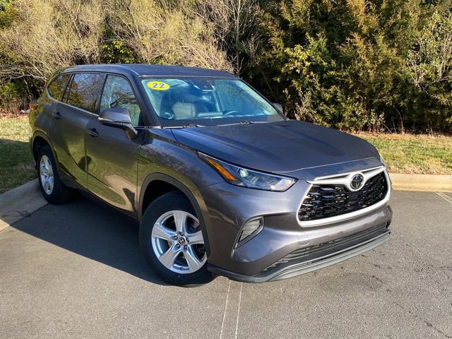 Used 2022 Toyota Highlander L image 1