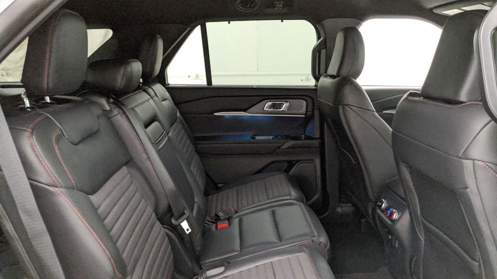 New 2025 Ford Explorer ST-Line w/ Premium Package image 38