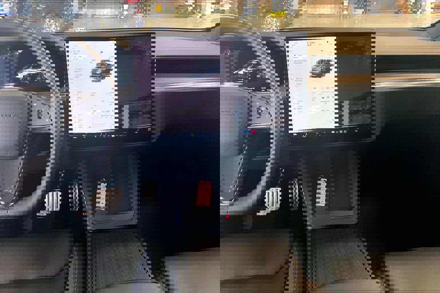 Used 2024 Tesla Model S image 6