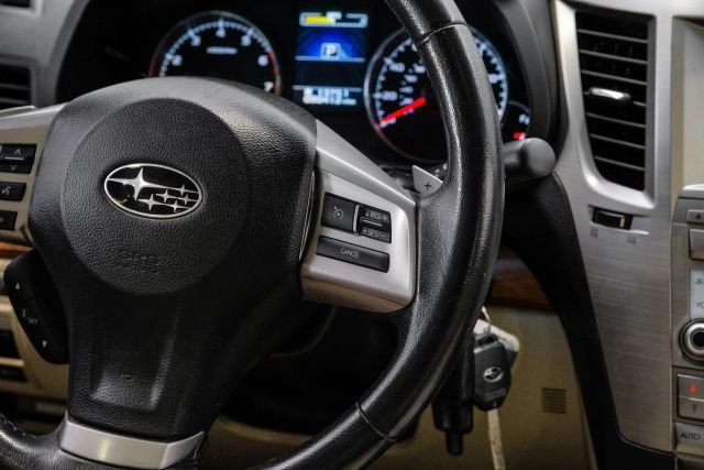 Used 2014 Subaru Outback 2.5i Limited AWD/4WD image 26