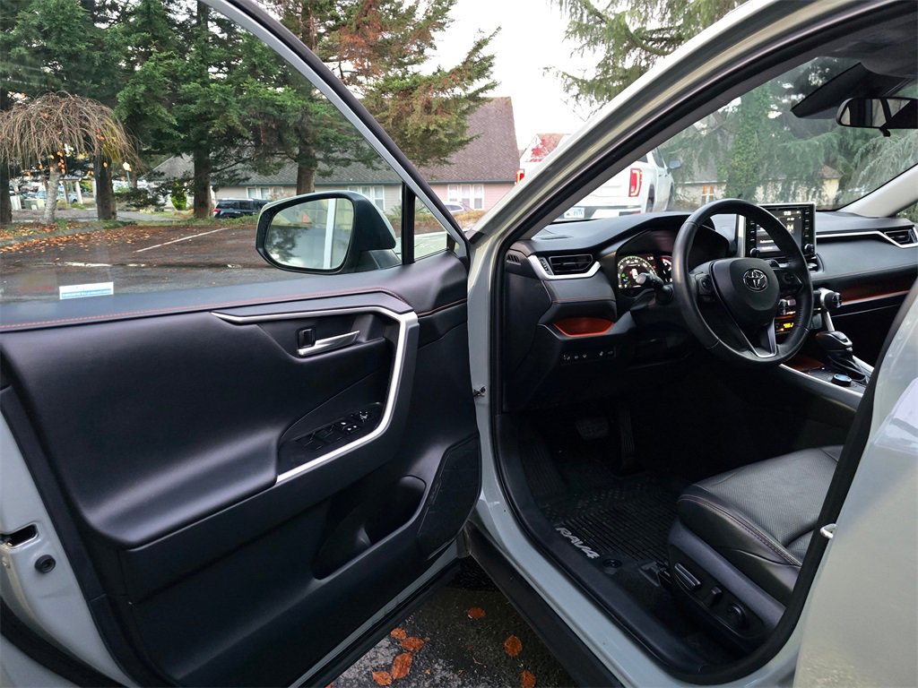 Used 2019 Toyota RAV4 Adventure w/ Cold Weather Package image 7