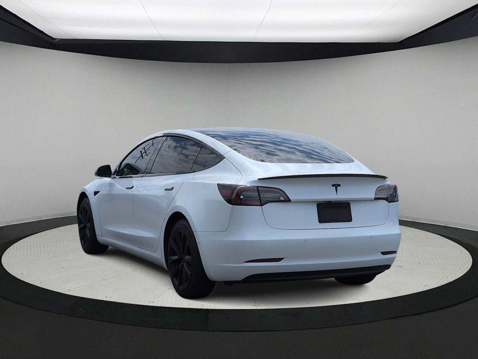 Used 2019 Tesla Model 3 Standard Range Plus RWD image 6