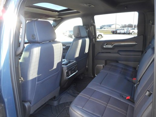 Used 2024 Chevrolet Silverado 1500 High Country w/ High Country Premium Package image 19