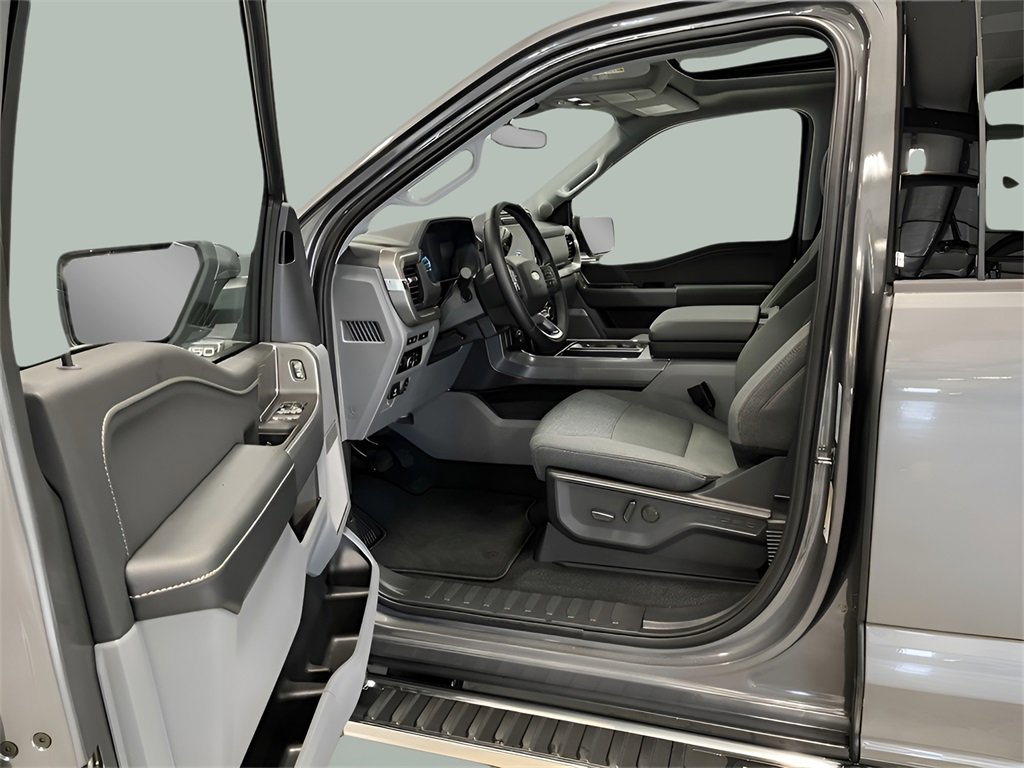 New 2024 Ford F150 XLT w/ Equipment Group 303A High image 15