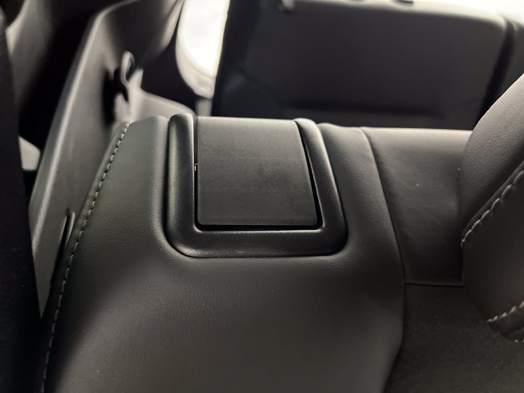 Used 2025 Mitsubishi Outlander SE AWD/4WD image 26