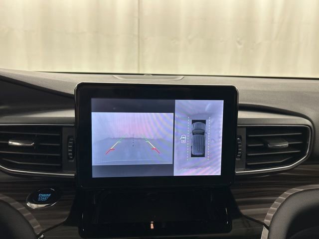 Used 2022 Ford Explorer Limited image 16