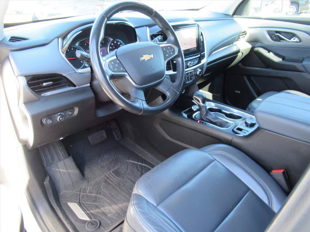 Certified 2021 Chevrolet Traverse LT w/ LT Premium Package FWD image 16