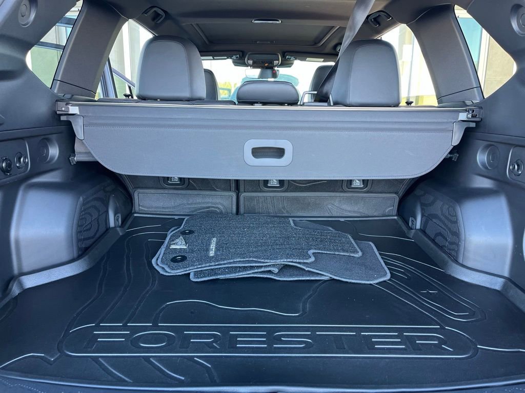 Used 2025 Subaru Forester Limited w/ Popular Package #2 image 17