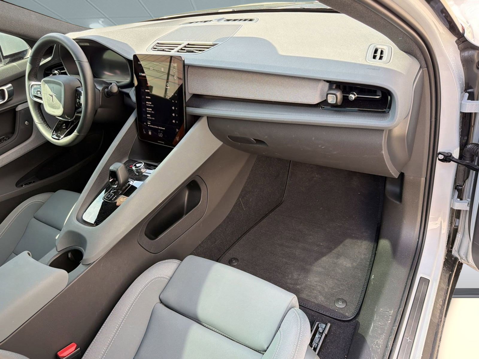 Used 2023 Polestar Polestar 2 w/ Pilot Pack image 29