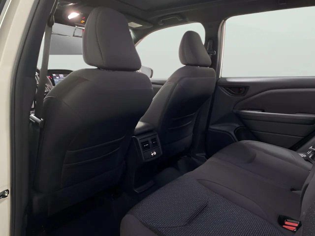 Used 2025 Subaru Forester Premium AWD/4WD image 69