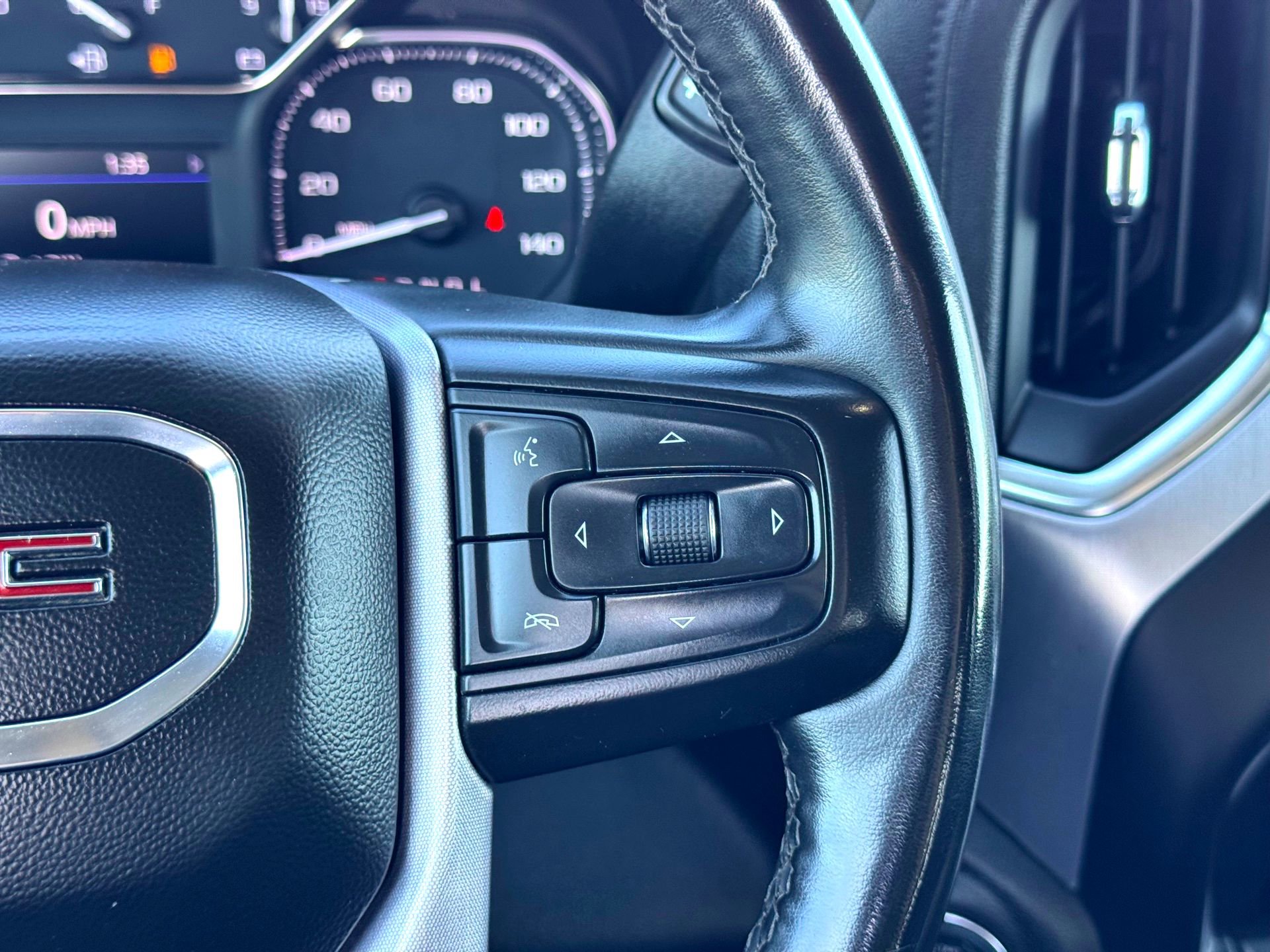 Used 2023 GMC Sierra 2500 SLE w/ SLE Convenience Package image 24