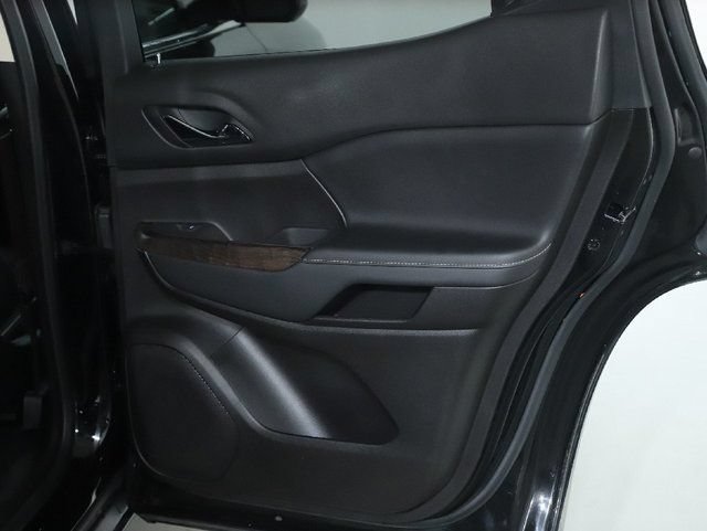 Used 2023 GMC Acadia Denali w/ Black Diamond Edition AWD/4WD image 38