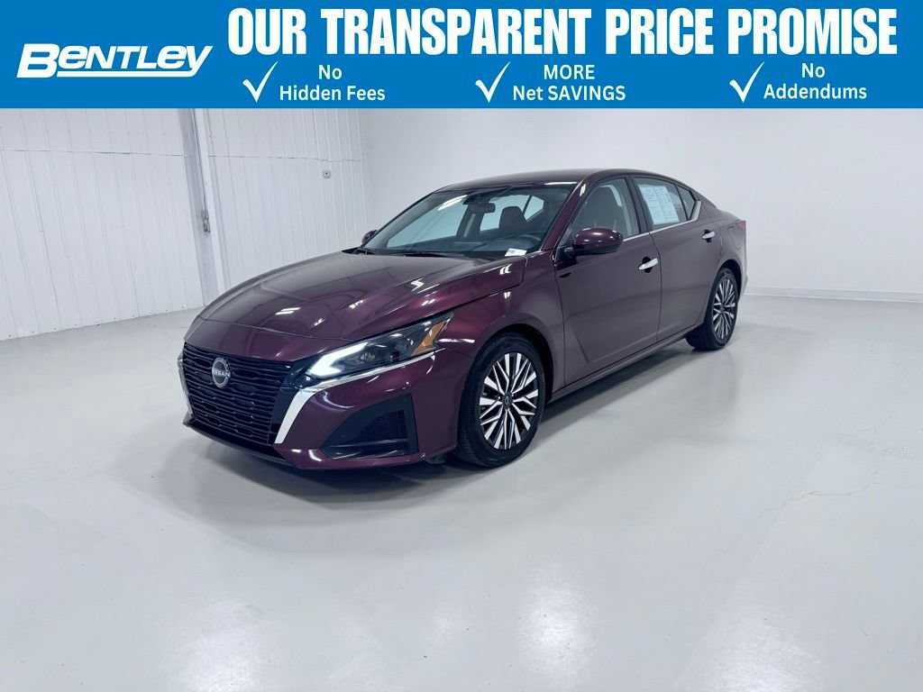 Used 2023 Nissan Altima 2.5 SV FWD image 1