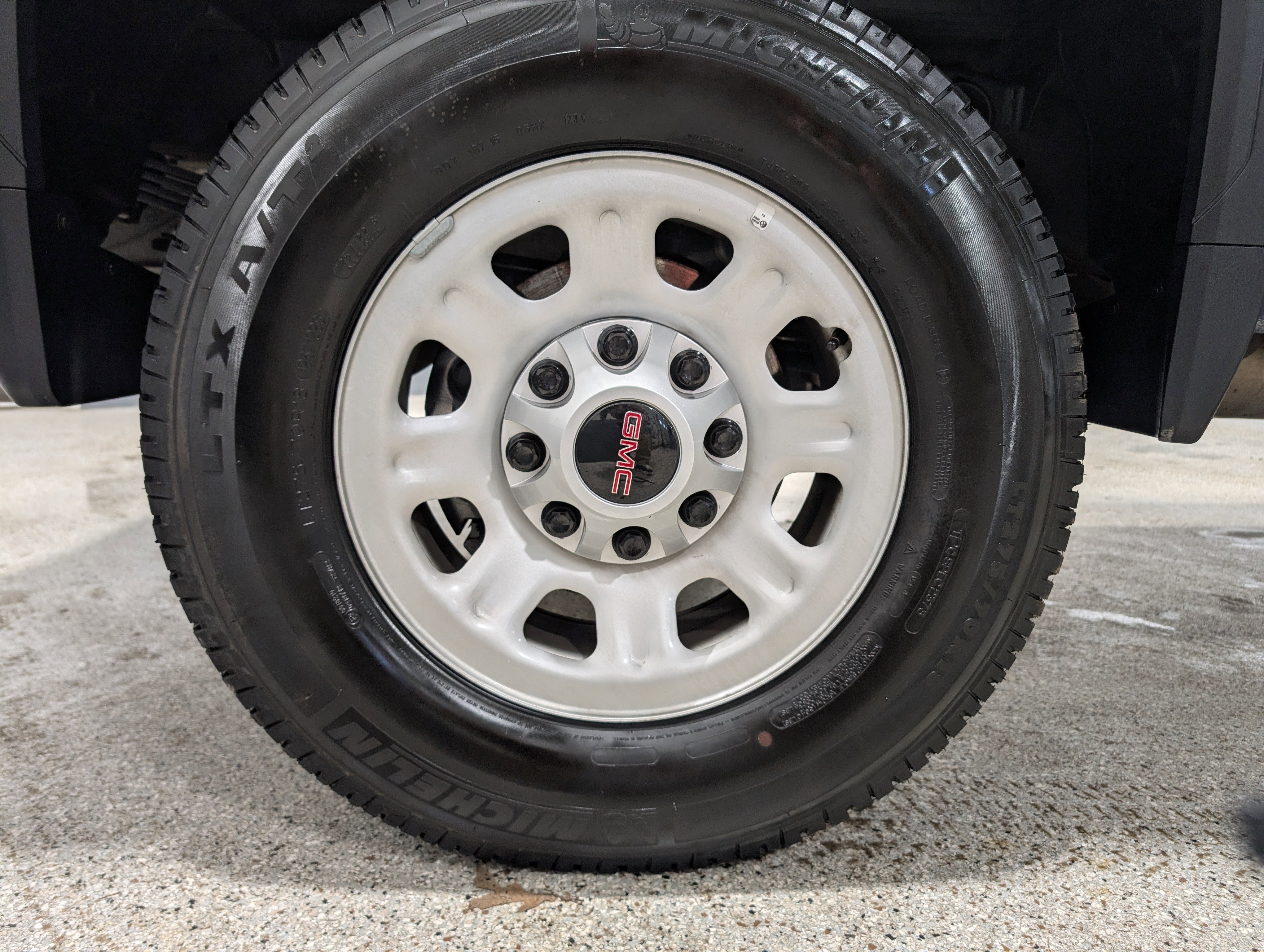 Used 2024 GMC Sierra 2500 Pro AWD/4WD image 12